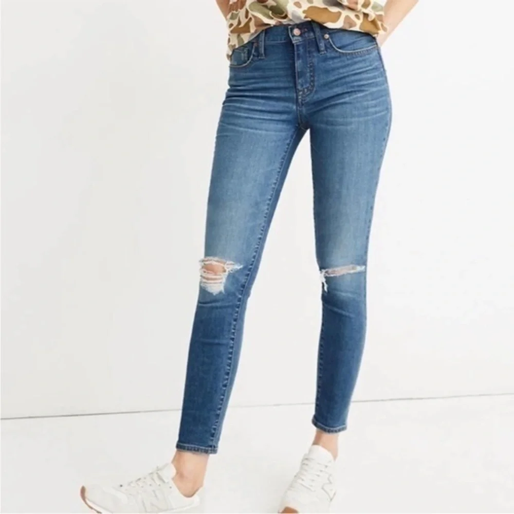 Madewell 9’ High Rise Distressed Skinny Jeans